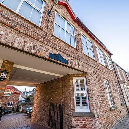 Corner Bishophill - Free Parking 펜션 *