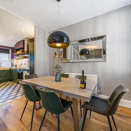 Feriehus Corner Bishophill - Free Parking *