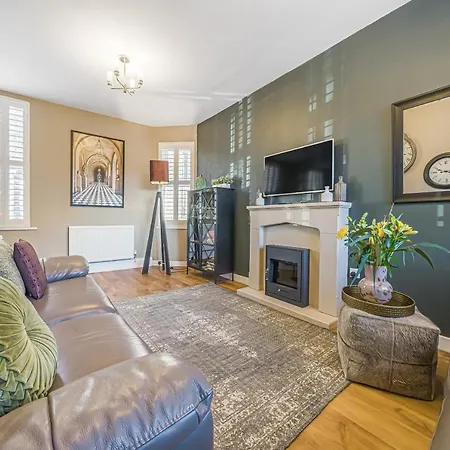 Holiday home Corner Bishophill - Free Parking